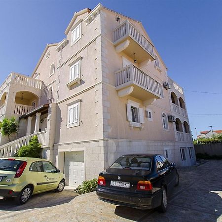 סופטאר Apartments Mara מראה חיצוני תמונה