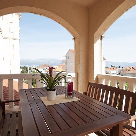 סופטאר Apartments Mara מראה חיצוני תמונה